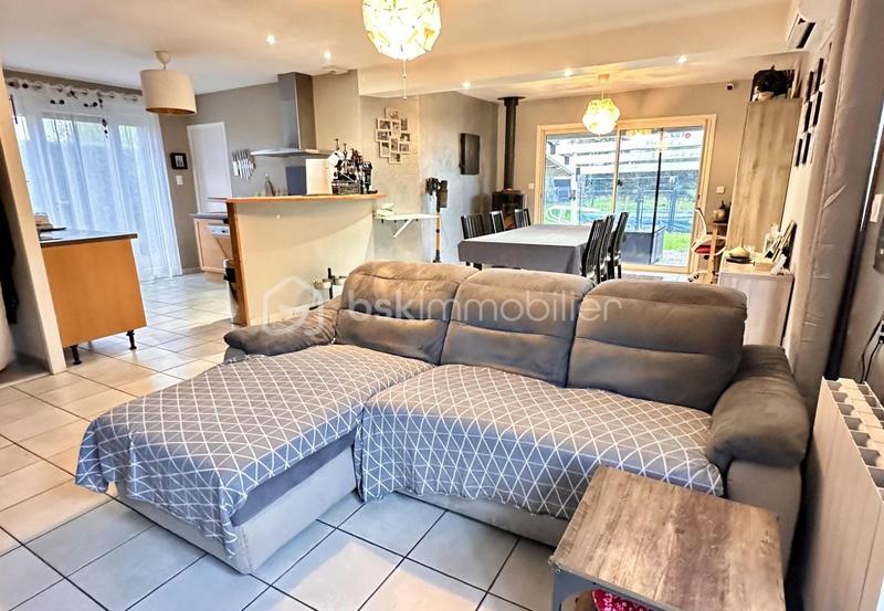 Maison traditionnelle - 110 m² - 5 pièces