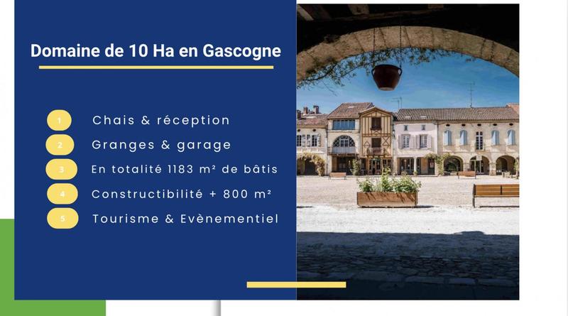 Maison - 571 m² - 8 pièces