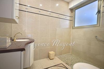 Appartement - 81 m² - 3 pièces