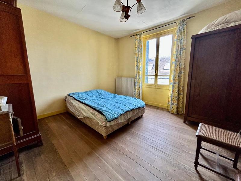 Maison - 152 m² - 7 pièces