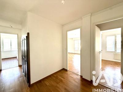 Appartement - 92 m² - 5 pièces