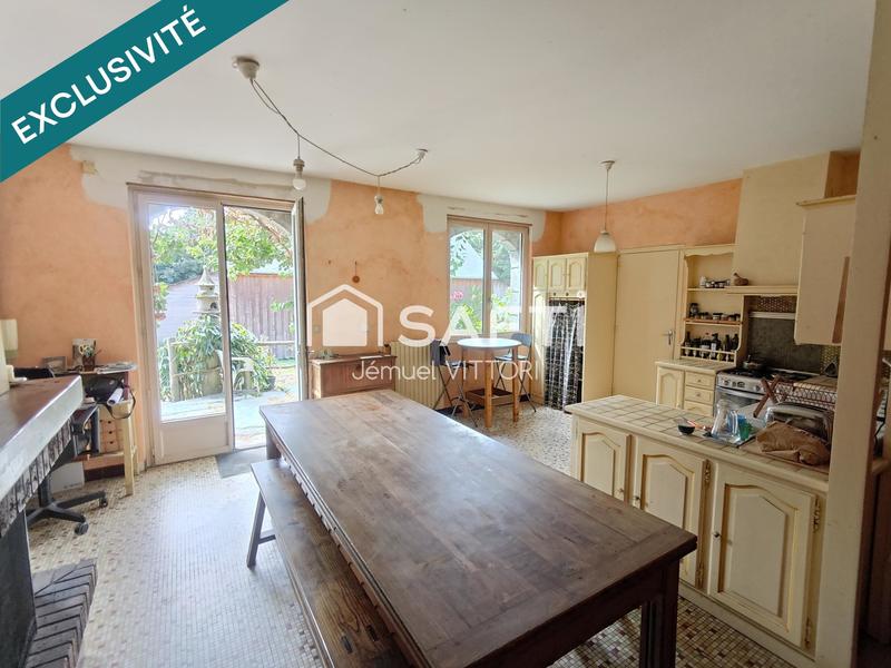 Maison - 278 m² - 10 pièces