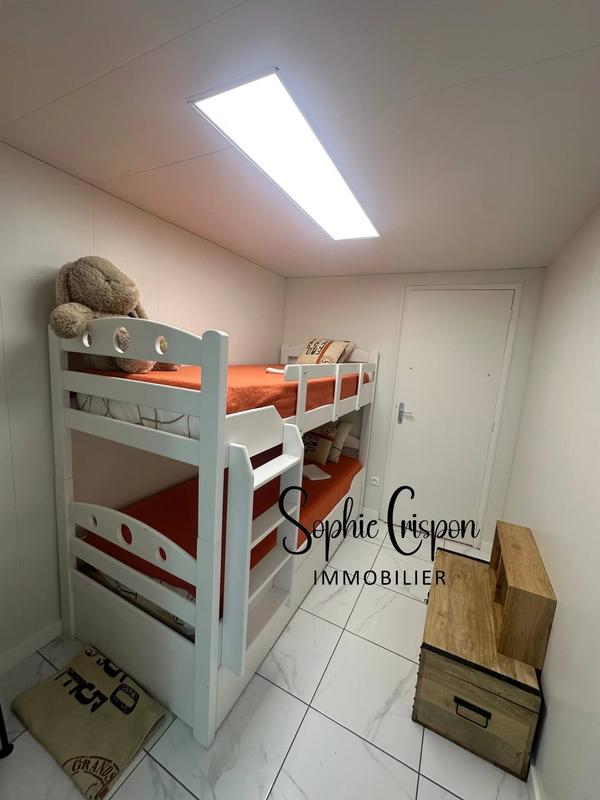 Villa - 186 m² - 8 pièces