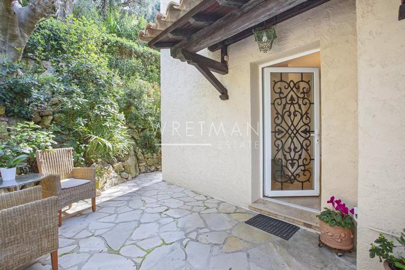 Villa - 233 m² - 6 pièces