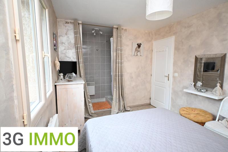 Villa - 100 m² - 6 pièces