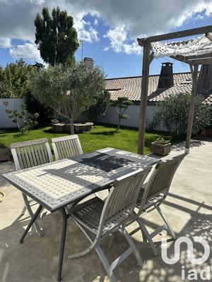 Maison - 92 m² - 5 pièces