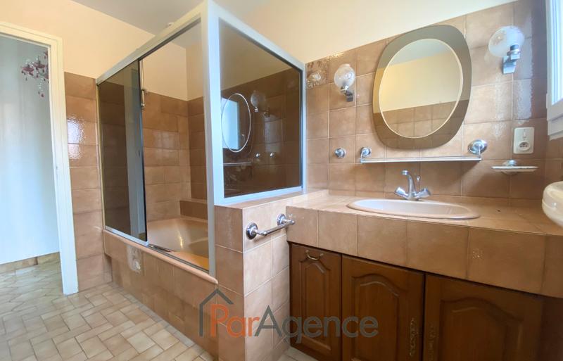 Maison - 137 m² - 5 pièces