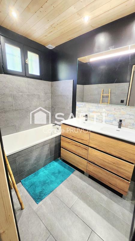 Maison - 130 m² - 7 pièces