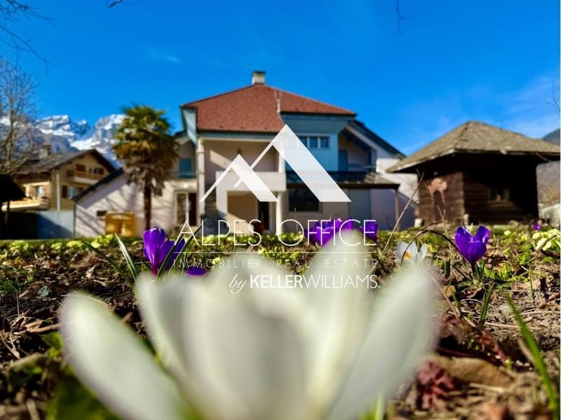 Maison - 190 m² - 6 pièces