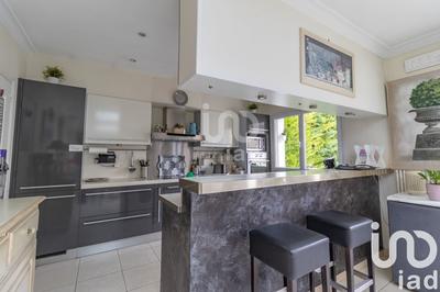 Maison - 190 m² - 8 pièces