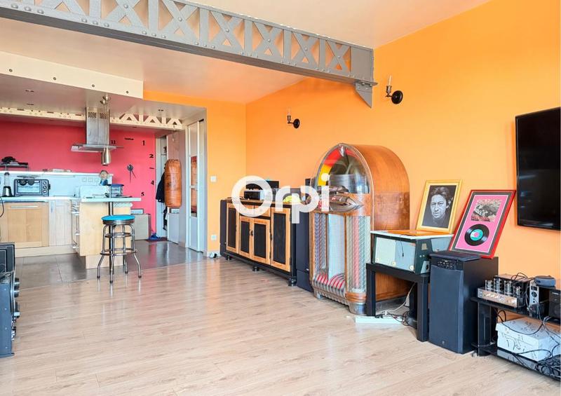 Loft - 66 m² - 2 pièces