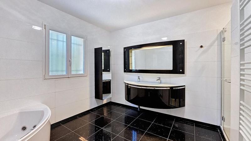 Villa - 185 m² - 5 pièces