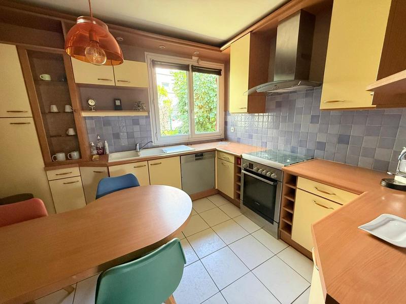 Maison - 87 m² - 4 pièces