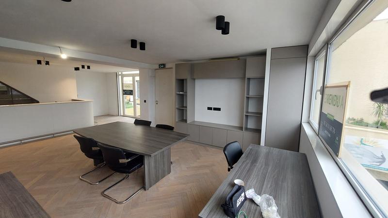 Local commercial - 187 m²