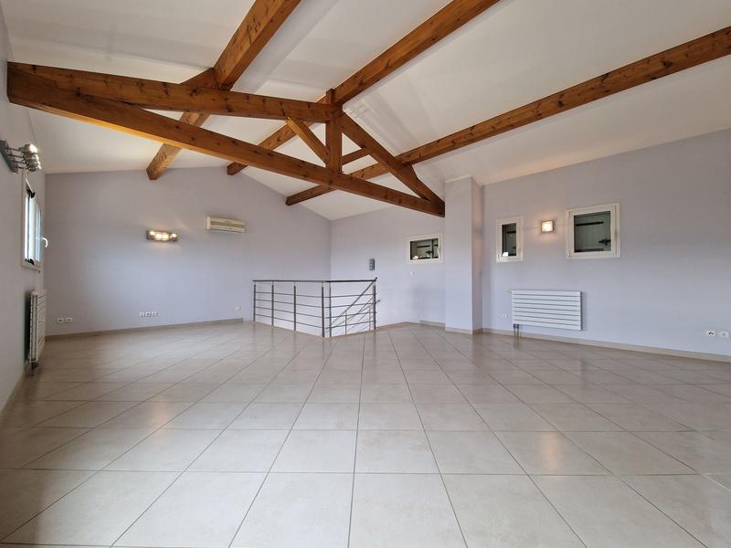 Villa - 185 m² - 4 pièces