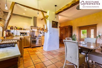 Propriété - 362 m² - 20 pièces