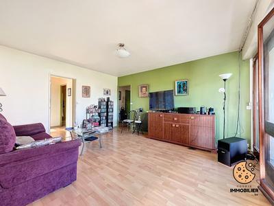 Appartement - 80 m² - 4 pièces