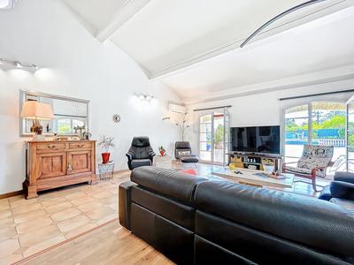 Villa - 195 m² - 5 pièces