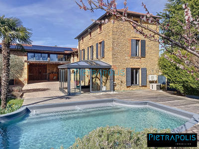 Maison ancienne - 281 m² - 9 pièces