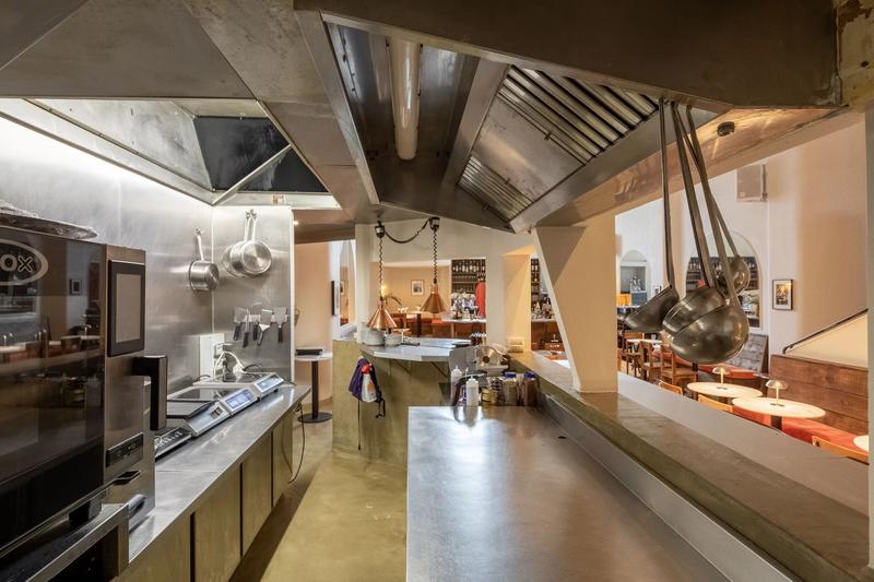 Local commercial - 180 m² - 1 pièce