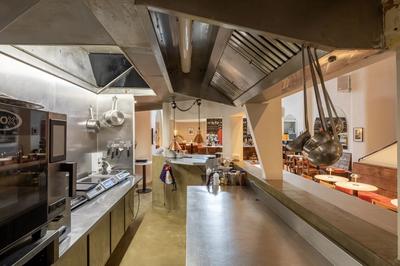 Local commercial - 180 m² - 1 pièce