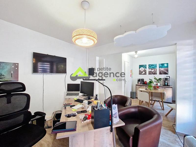 Local commercial - 240 m²