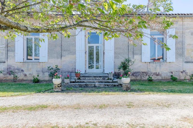 Château - 430 m² - 11 pièces