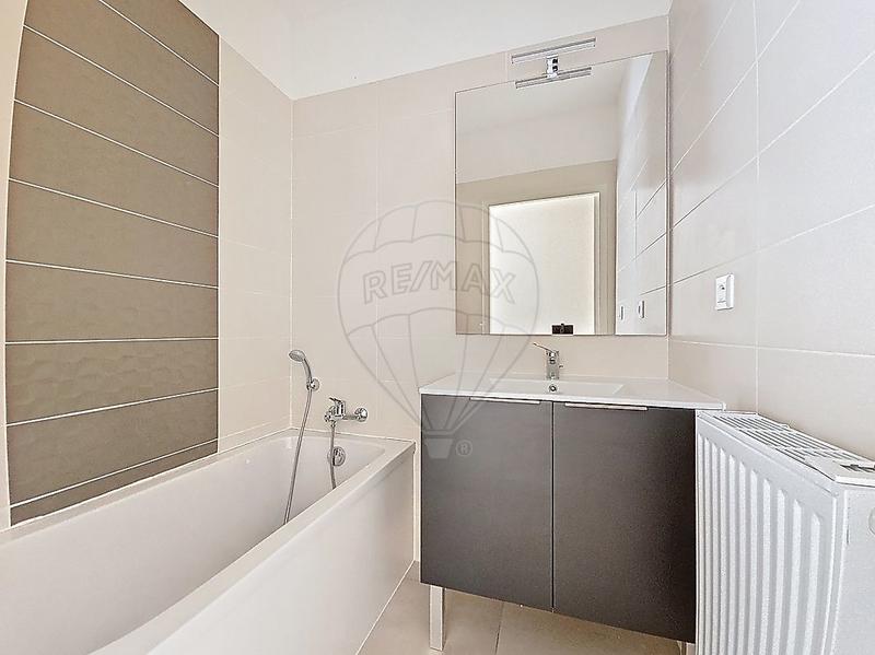 Immeuble - 243 m² - 8 pièces