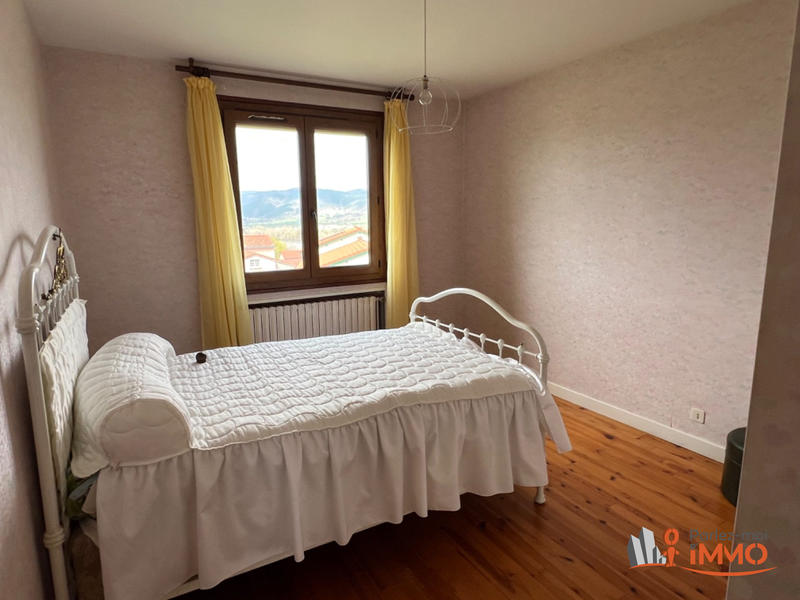 Maison - 110 m² - 9 pièces