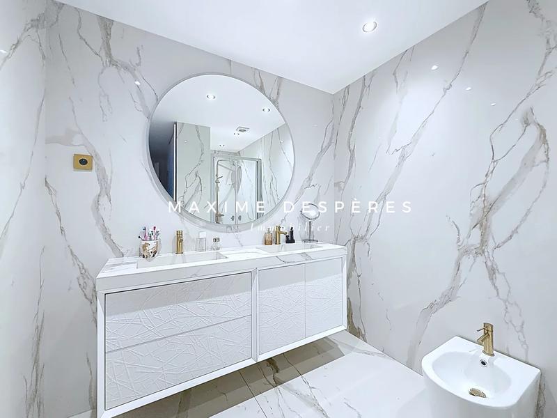 Appartement - 110 m² - 4 pièces