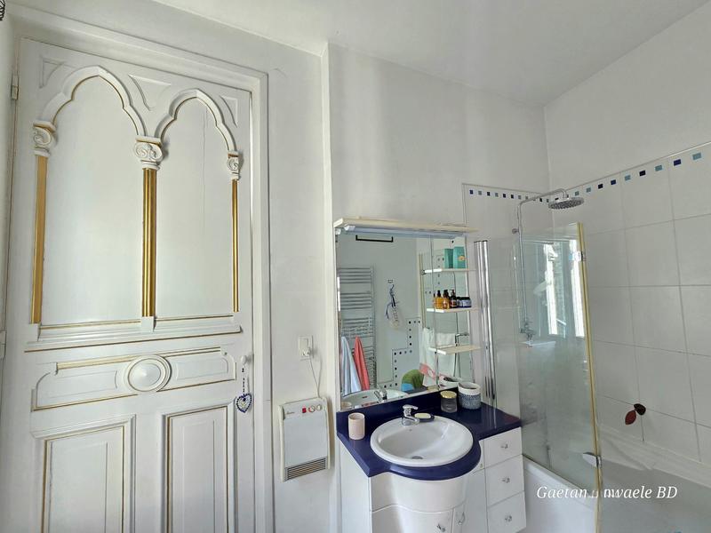 Maison de maîtres - 360 m² - 9 pièces