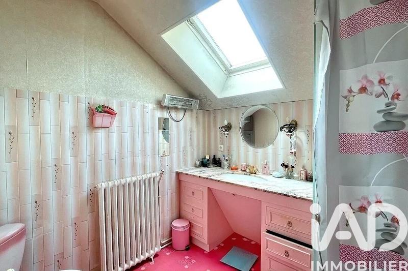 Maison - 136 m² - 6 pièces