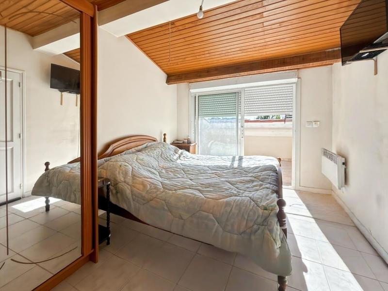 Maison - 200 m² - 7 pièces