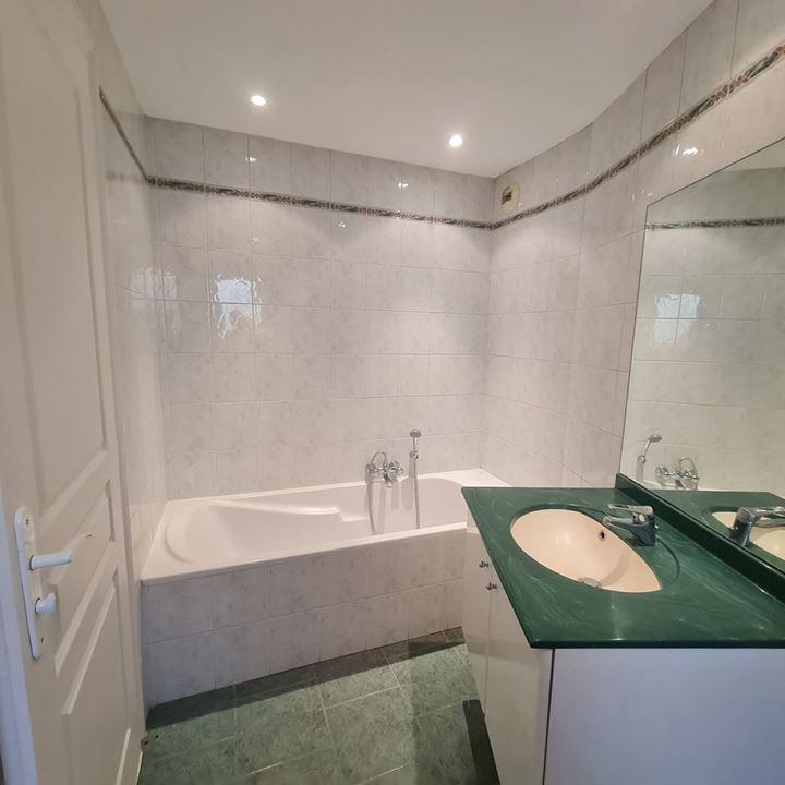 Appartement - 95 m² - 4 pièces