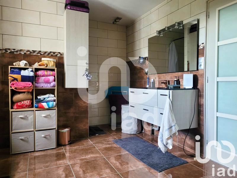 Maison - 212 m² - 8 pièces