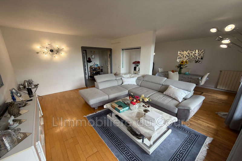 Appartement - 76 m² - 3 pièces