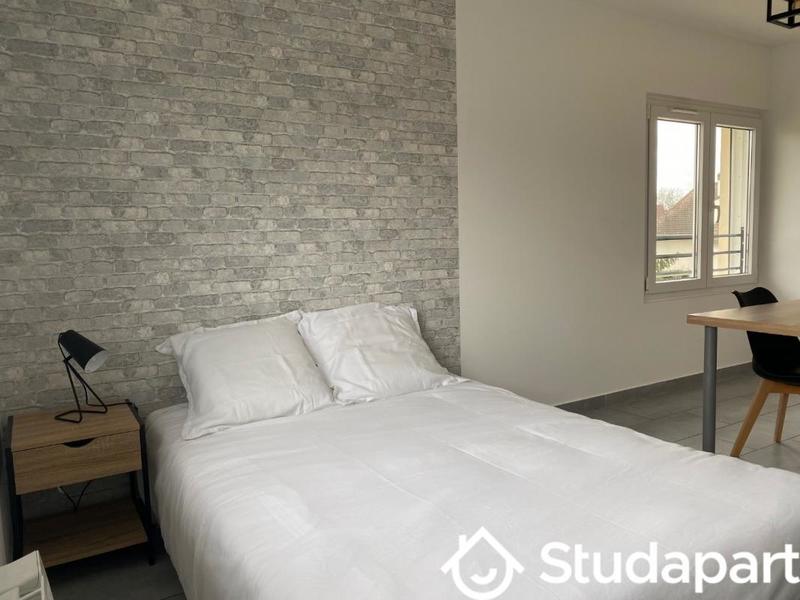 Chambre - 13 m² - 1 pièce