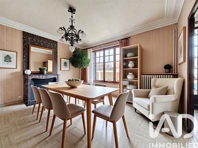 Maison - 133 m² - 6 pièces