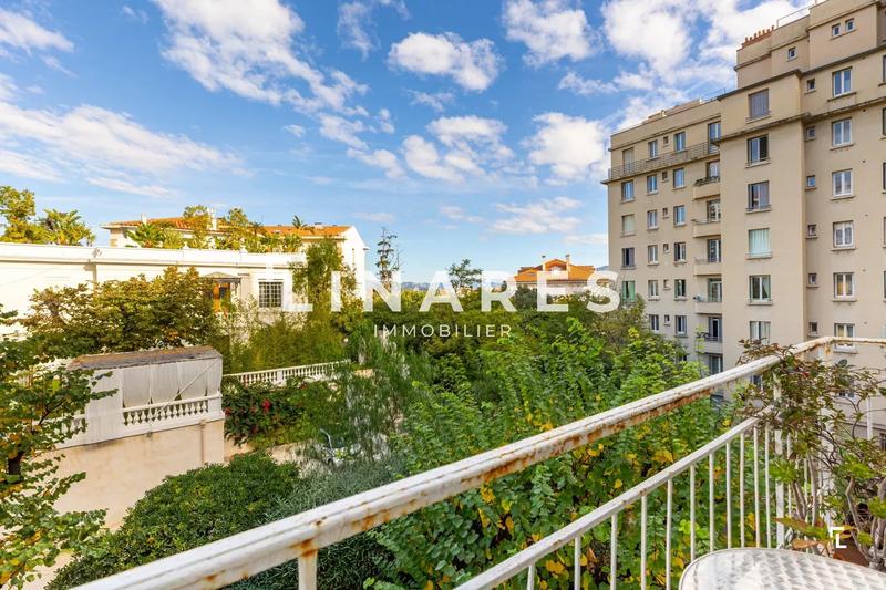 Appartement - 211 m² - 6 pièces