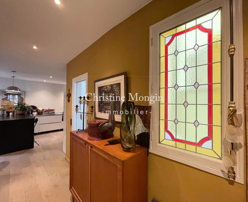 Appartement - 79 m² - 2 pièces