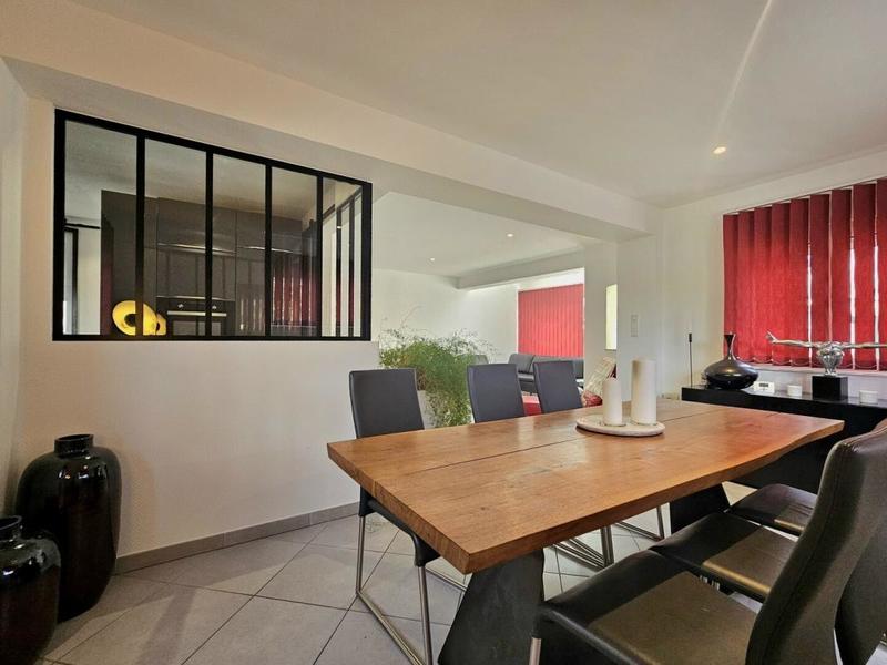 Maison - 97 m² - 4 pièces