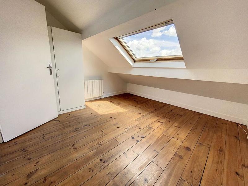 Immeuble - 157 m² - 6 pièces