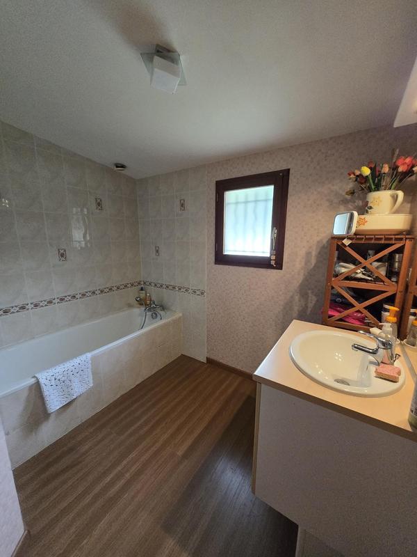 Maison - 130 m² - 7 pièces