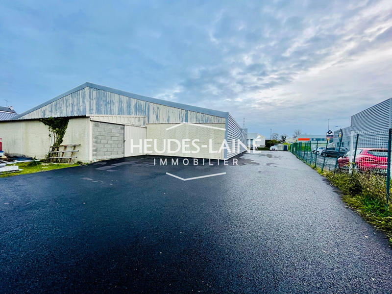 Local commercial - 458 m² - 1 pièce