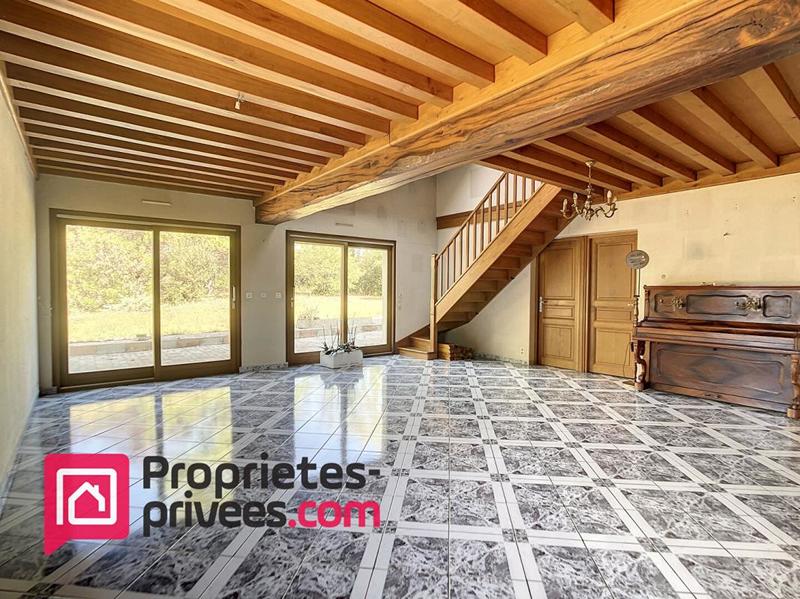 Maison - 263 m² - 9 pièces