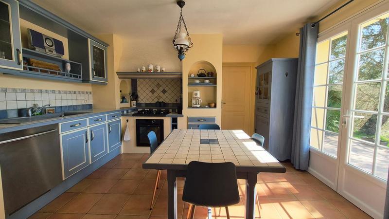 Maison - 150 m² - 4 pièces