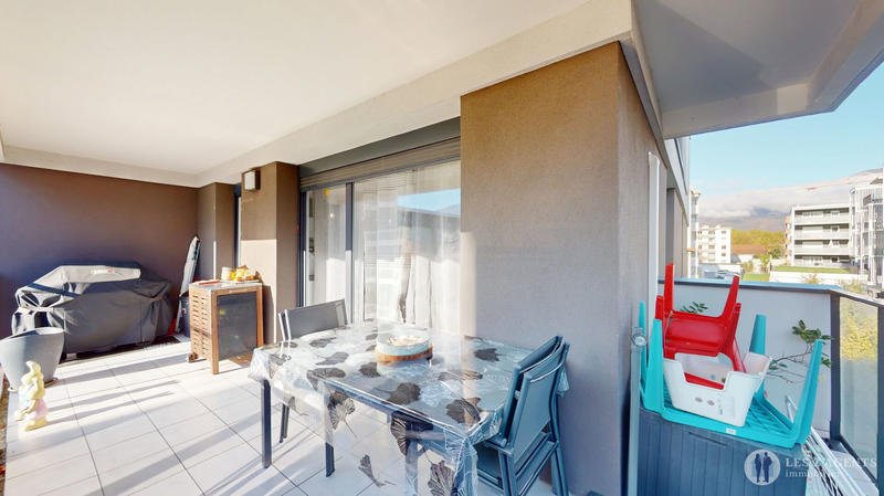 Appartement - 81 m² - 4 pièces