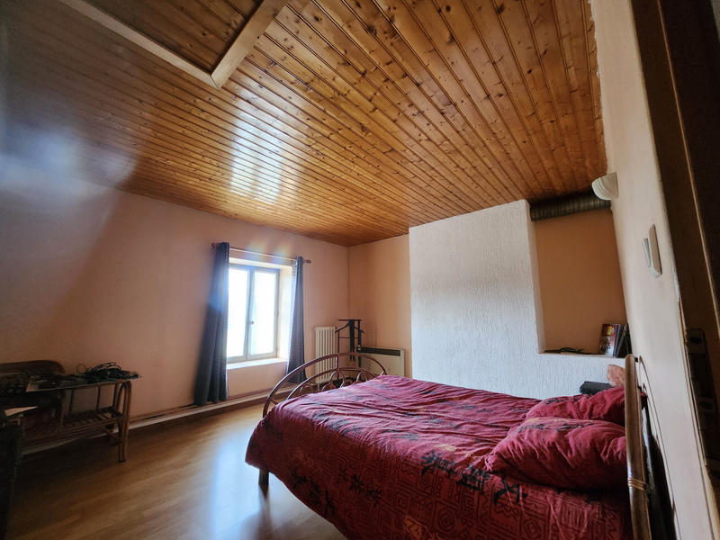 Maison - 142 m² - 5 pièces