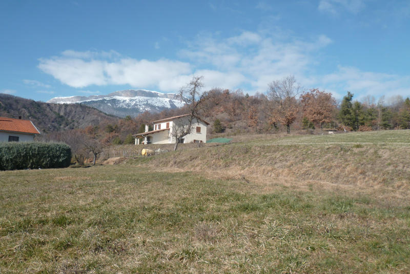 Terrain - 654 m²