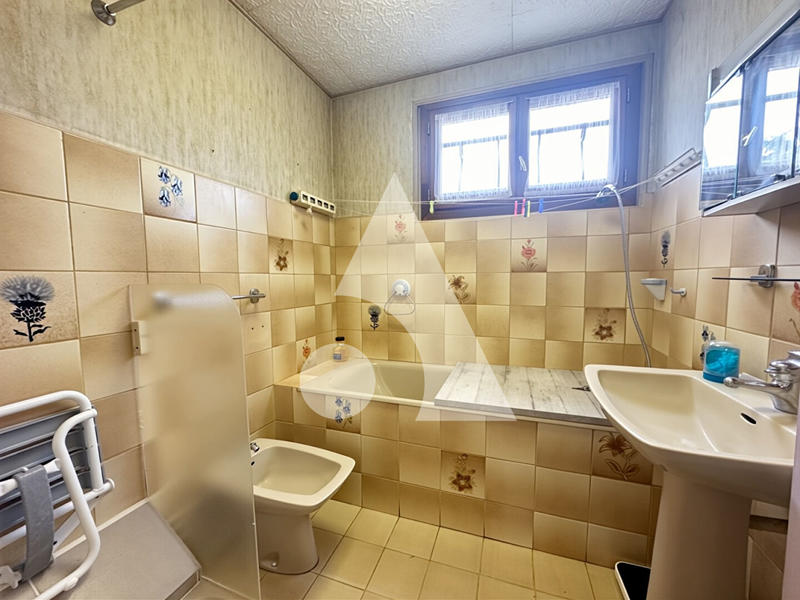 Maison - 114 m² - 6 pièces